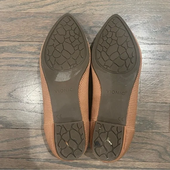 Vionic Knit Ballet Flat Pointed Toe Tan Size 8 Arch Support Classic - Picture 8 of 8